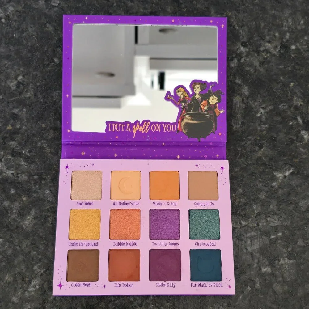 Colourpop: Hocus Pocus (Witching Hour) + Hello Kitty & Friends - (Bundle)